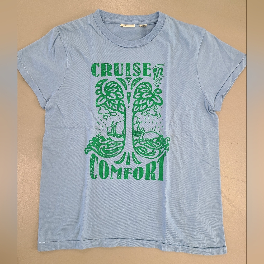 American Eagle tee Size Medium